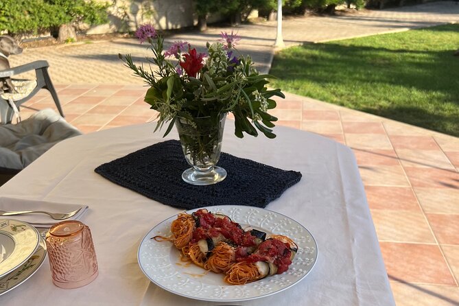 Teresa's recipes : local fresh pasta lesson. - Creating Two Types of Fresh Sicilian Pasta