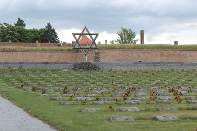 Terezin: Guided Tour of the Concentration Camp and Museum - The Emotional Impact and Educational Value