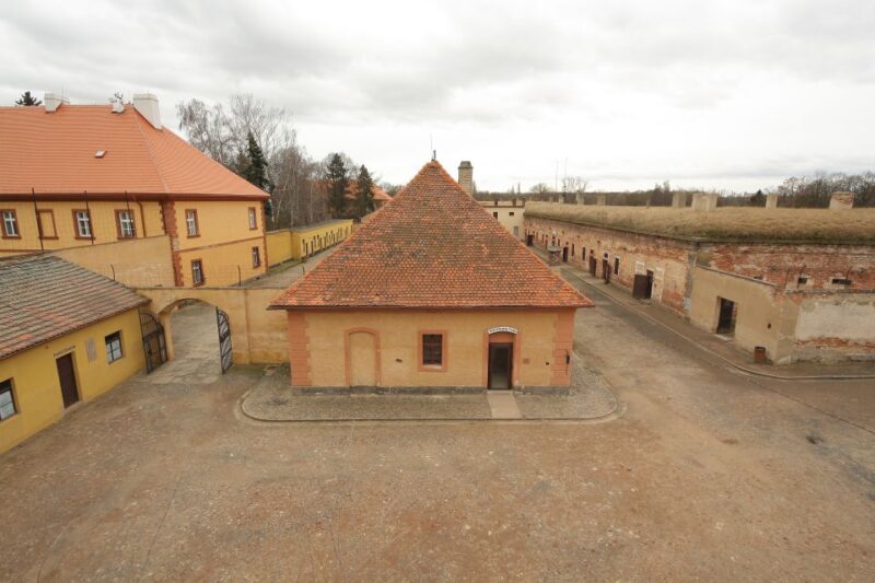 Terezin Memorial: Entry Ticket Combo w. Guided Walking Tour - Booking, Cancellation, and Payment Flexibility
