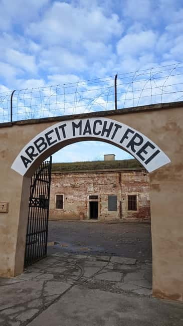 Terezín: Private Day Trip from Prague - Exploring the Small Fortress: Prison for Opponents
