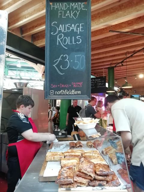 Terrific East-End Private Food tour with a friendly local. - Discover Brick Lane’s Food Scene and Historic Atmosphere