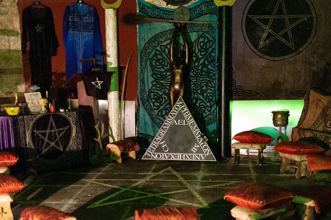 Terror Walking Tour in Edinburgh - Starting Point at the Bank of Scotland in the Old Town