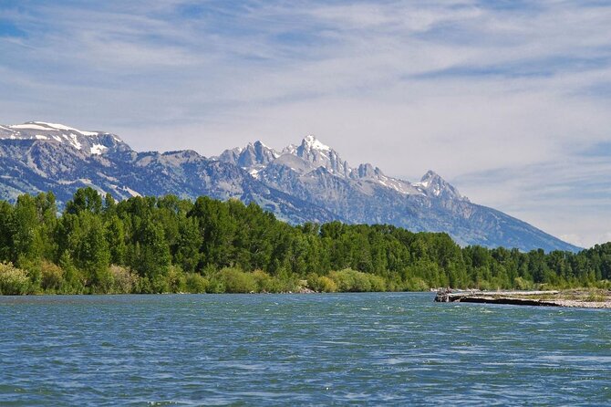 Teton Views Scenic Float Trip - The Role of Guides: Knowledge and Friendliness