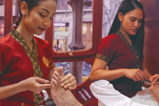 Thai Foot and Legs Massage of 30 min at THAI MASSAGE ALURA - The Location of Thai MASSAGE ALURA in Barcelona