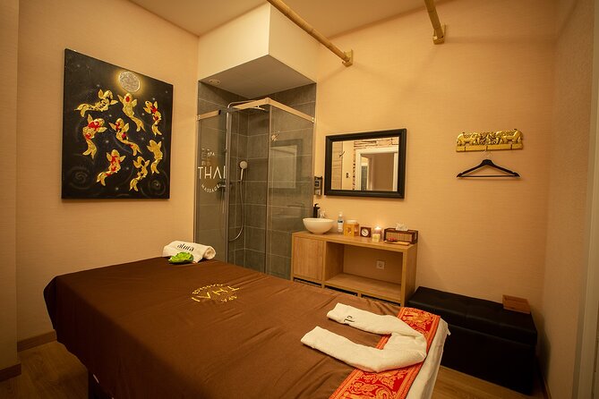 Thai Foot and Legs Massage of 30 min at THAI MASSAGE ALURA - Who Will Benefit Most from This Tour