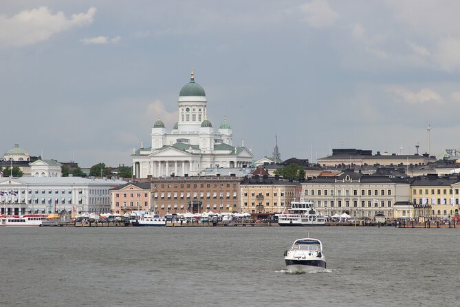 The 1st Helsinki Free Tour - Since 2016 - Strolling Through Esplanadi Park and Cultural Spots