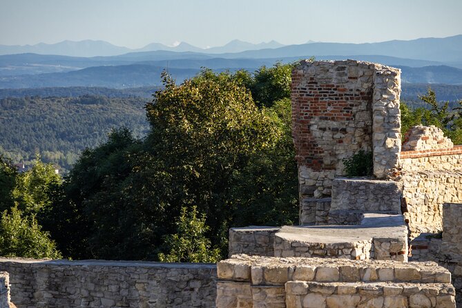 The 3 Largest Eagles' Nests Castles, Full-Day Tour from Krakow - Ogrodzieniec Castle: Poland’s Most Popular Jura Ruin