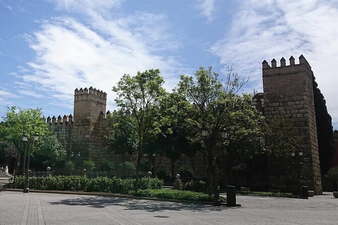 The Alcazar: A Jewish Narrative - Key Points