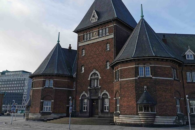 The Ancient Viking Stronghold of Aros: A Self-Guided Audio Tour in Aarhus - Strolling Through the Latin Quarters Quaint Streets