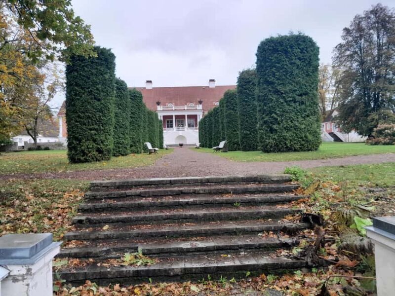 The Authentic Lahemaa daytour Carmen reisid - Relaxing by the Seaside at Võsu