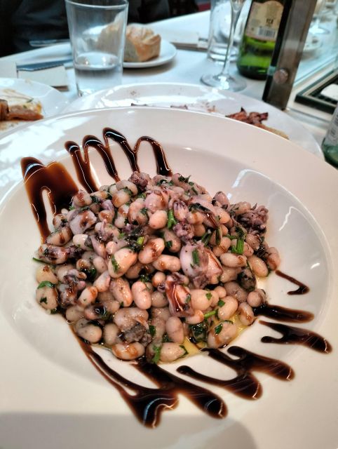 The Barcelona La Boqueria and Sant Antoni Markets Adventure - Indulging in Award-Winning Tapas at a Hidden Spot