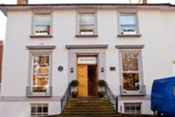 The Beatles Magical History Black Taxi Tour London - The Last Live Performance at 3 Savile Row