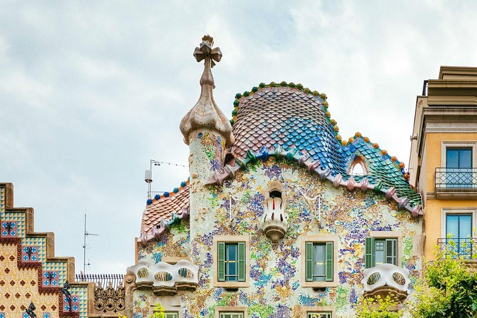 The Beauty of Barcelona by Bike: Private Tour - Key Points