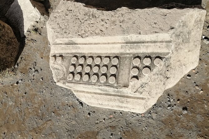 The beauty of Pompeii with a Private Expert Tour Guide / Archaeologist. - Discovering the Suburban Baths and Main Square