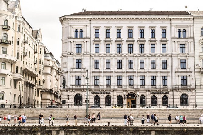 The beginner's guide to Budapest - Budapest Sightseeing Tour - Visiting St. Stephens Basilica and Its Reliquary