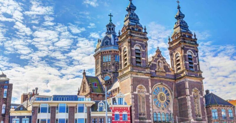 The Best Churches in Amsterdam Private Guided Tour - Visiting the Basilica of Saint Nicholas: Amsterdam’s Only Basilica