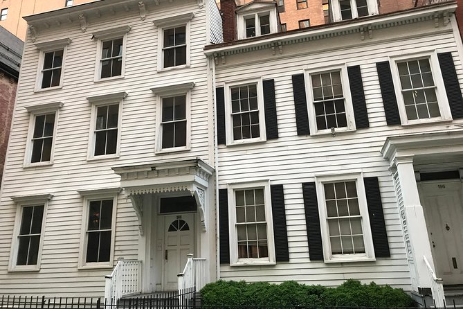 The Best of Brooklyn Walking Tour: "The Brooklyn Revolution!" - Walking the Brooklyn Heights Promenade