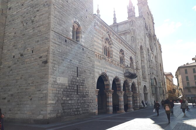 The Best of Lake Como. Bellagio & Lugano Small Group Tour - Scenic Walks along Lake Lugano and Parco Ciani