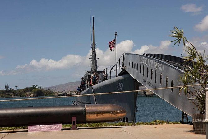 The Best of Pearl Harbor Full Day Tour - The Guide and On-Tour Experience