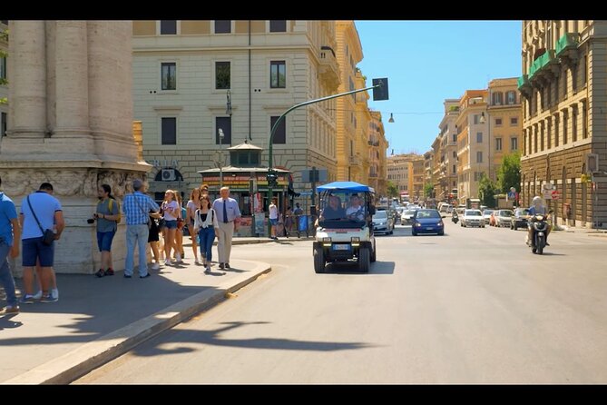 The best of Rome by Golf Cart - private tour - Visiting the Colosseum from the Streets