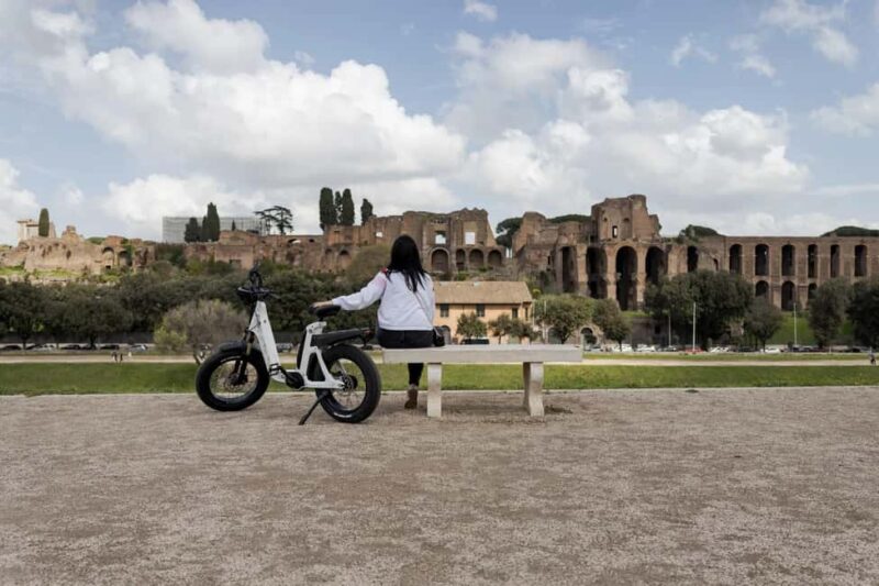 THE BEST OF ROME ON E-BIKE, WITH A GELATO BREAK - Iconic Landmarks: Pantheon, Trevi Fountain, and Piazza di Spagna