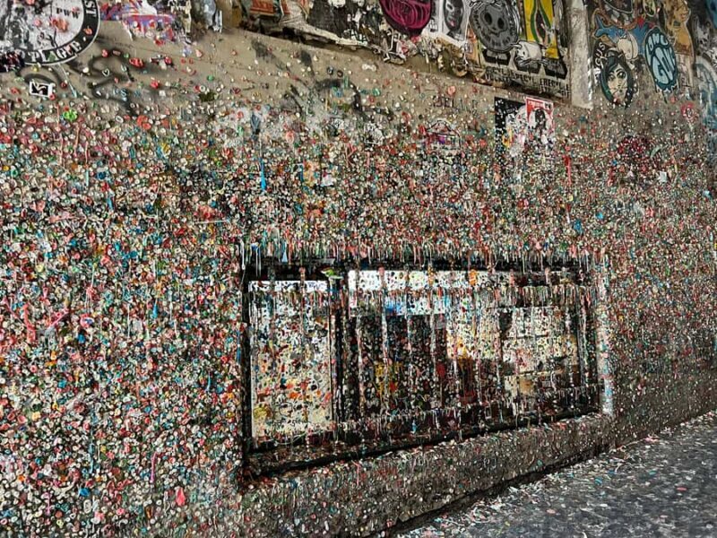 The Best of Seattle and Majestic Snoqualmie Waterfalls - Visiting Major Seattle Landmarks