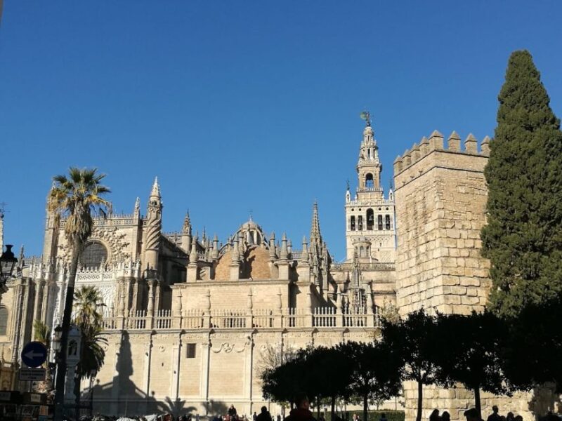 The Best of Seville: Private 2,5 Hour Walking Tour - Exploring Seville’s Most Famous Monuments