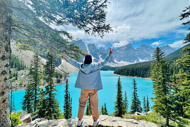 The Best of Yoho With Moraine Lake and Lake Louise Private Tour - The Journey Begins with Lake Louise’s Stunning Scenery