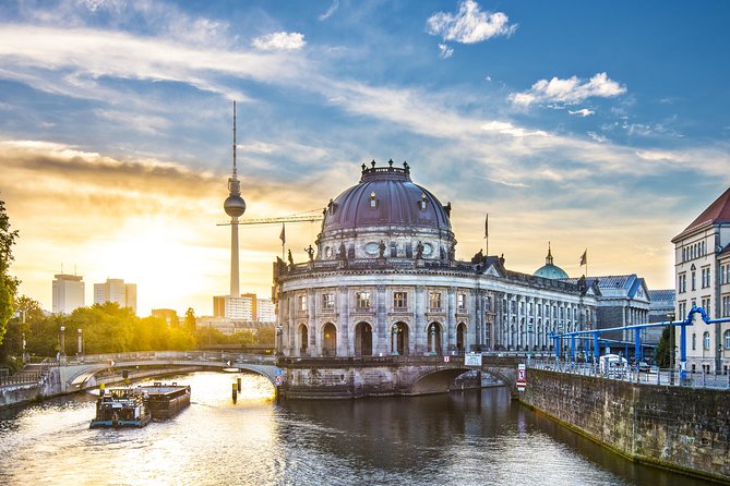 The Best Private Berlin Tour with a Car, Tour Guide and Pick up - Exploring the Reichstag Building and German Democracy