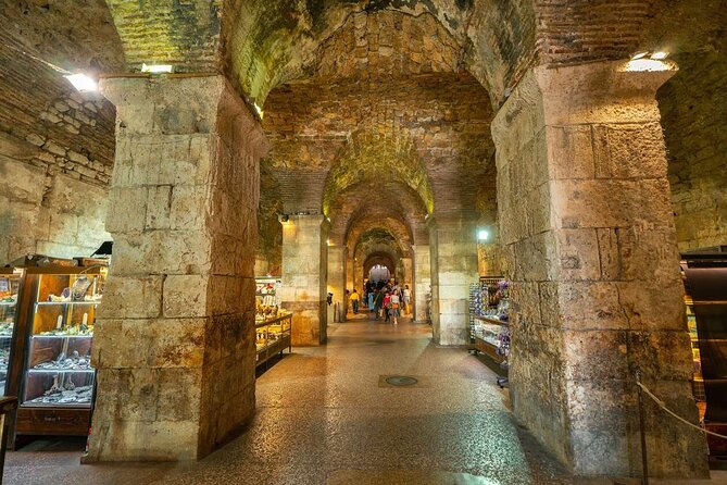 THE BEST PRIVATE WALKING TOUR-amazing SPLIT & Diocletian's PALACE - The Peristyle: The Central Square of the Palace