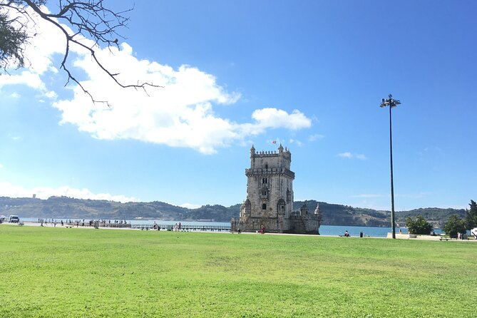The best Walking tour in Belem with Jeronimos Ticket included - Discover the Significance of the Discoveries Monument