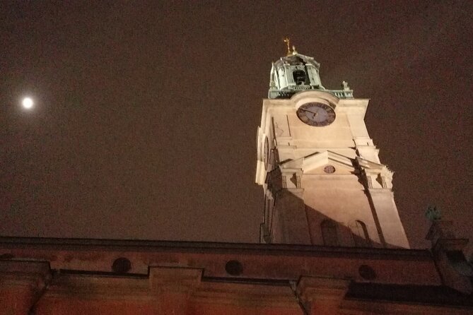 The Charms of Stockholm's Old Town with a Taste of Vikings Mead - The Royal Palace and the Warrior Kings