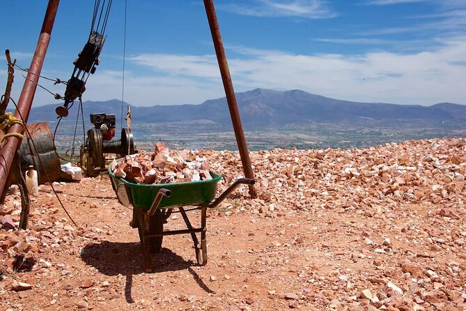 The Cheese and Wine Route - The Opal Mines: Discovering Mexico’s Precious Stones