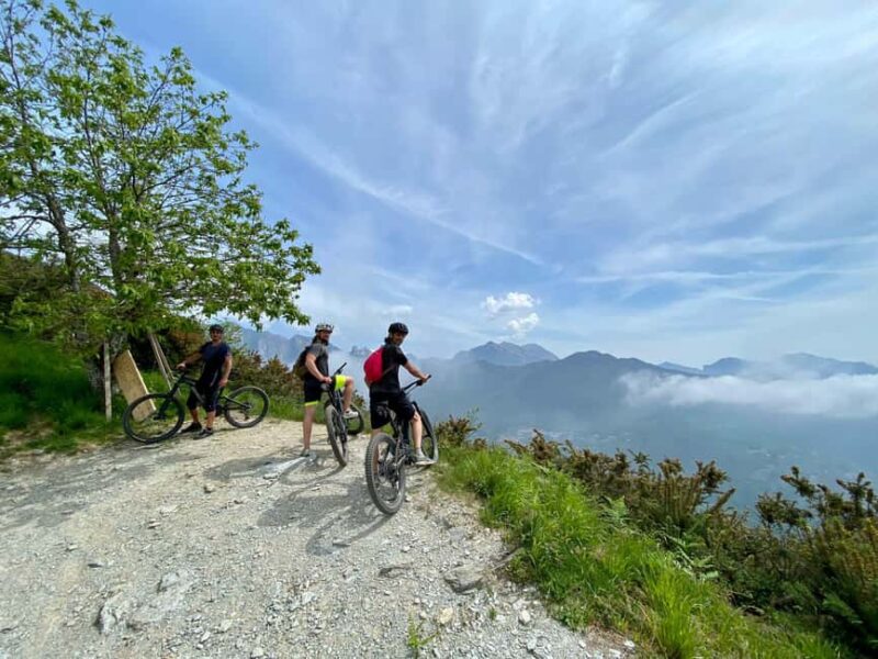 The City of Art "Pietrasanta"- Apuan Alps & sea: E-Bike Tour - Discovering Pietrasantas Artistic Streets