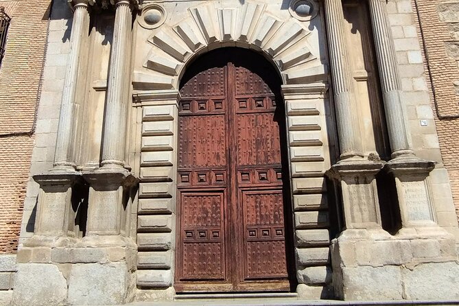 The City of Three Cultures: A Self-Guided Audio Tour in Toledo - Last Stops: Churches and Sword-making Tradition