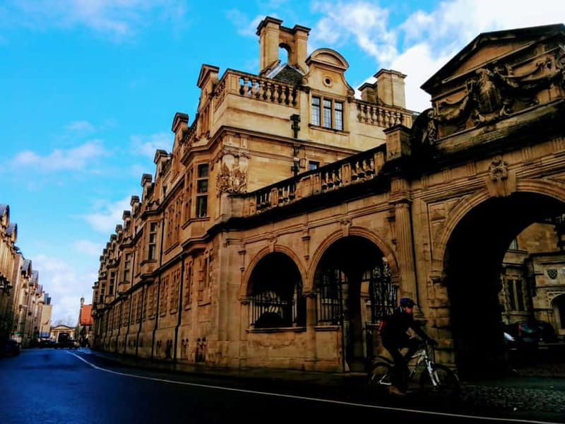 The Classic Cambridge Walking Tour - Visiting St Benets Church and the Eagle Pub