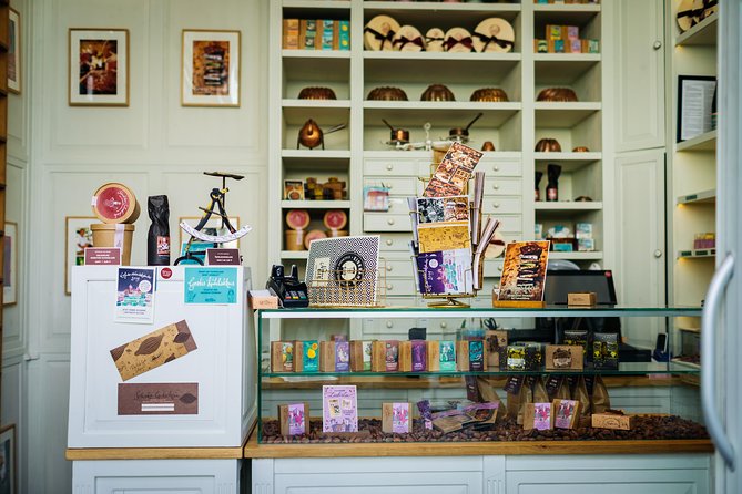 The classic - experience Leipzig's city centre - Visiting the Imposing New Town Hall