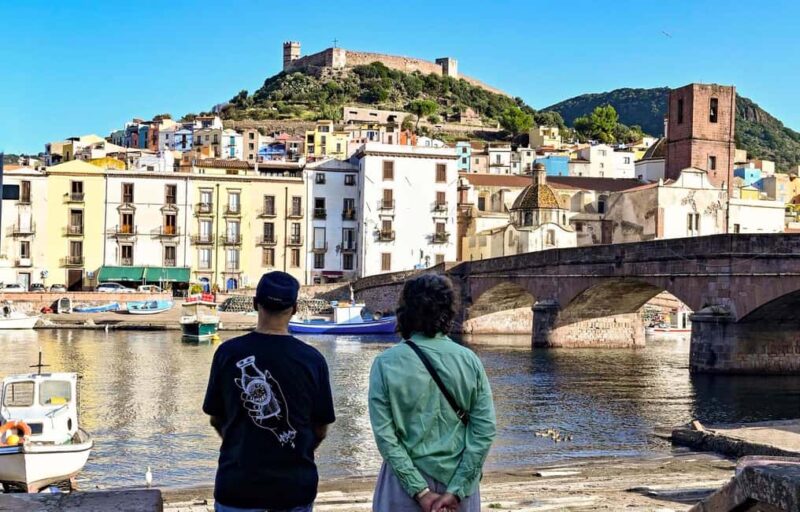 The colors of Bosa: photowalk with tasting and sunset - Explore the Vibrant Village of Bosa in a Photowalk with Tasting and Sunset