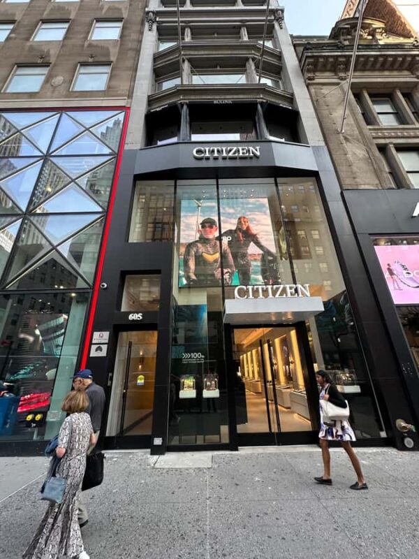 The Comedy Bus Tour of NYC - Comparing This Tour to Similar NYC Experiences