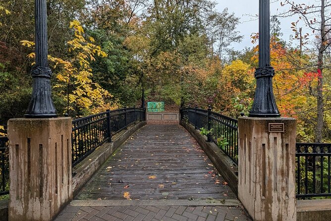 The Cultural Heart of Ashland: A Self-Guided Audio Tour - The Oregon Shakespeare Festival Courtyard and The Green Show