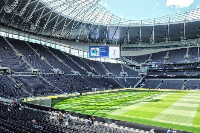 The Dare Skywalk Climb - The Dare Skywalk Climb: An Exciting London Attraction for Heights Enthusiasts and Spurs Fans