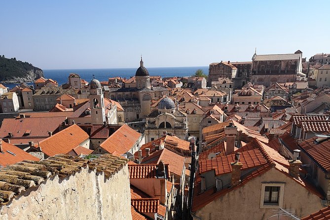 The Dark Side of Medieval Dubrovnik Private Walking Tour - Stradun: How People Lived in the Past