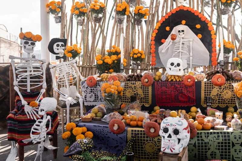 The Day of the Dead Private Tour in Mexico City - Visiting Cemeteries and Honoring the Dead