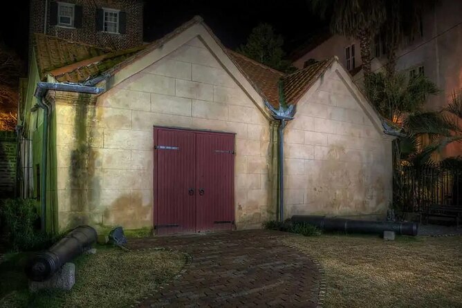 The Death and Depravity Ghost Tour in Charleston - The Guides: Engaging Storytellers with Varied Styles