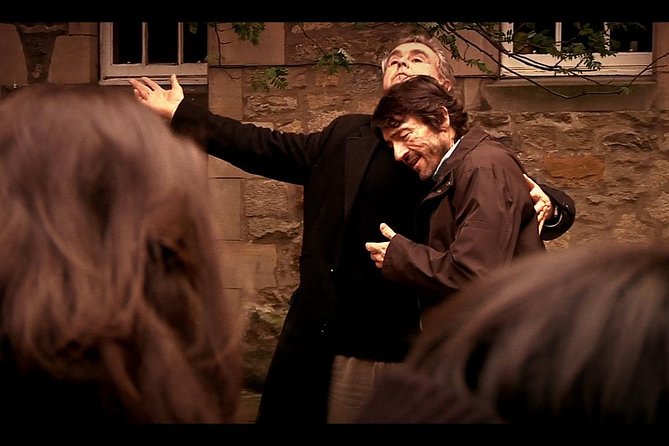 The Edinburgh Literary Pub Tour - The Role of Actor Guides in the Tour Experience