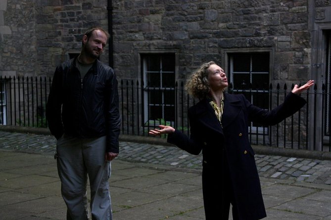 The Edinburgh Literary Pub Tour - The Entertainment and Performance Style