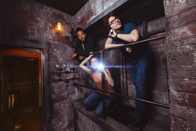 The Escape Game LA: Epic 60-Minute Adventures in Century City - The Role of the Staff and Guides