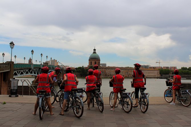 The essential of Toulouse by bike - Exploring the Fondation Bemberg and Hotel d’Assezat