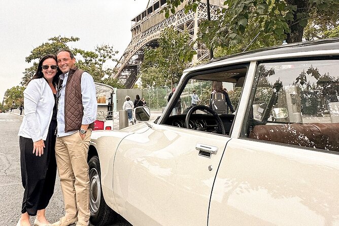 The Essentials of Paris in a Classic Open Top Car Citroën DS - Discovering the Historic Bridges and the Moulin Rouge