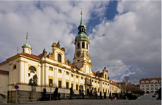 The essentials of Prague - Accessibility and Practical Details